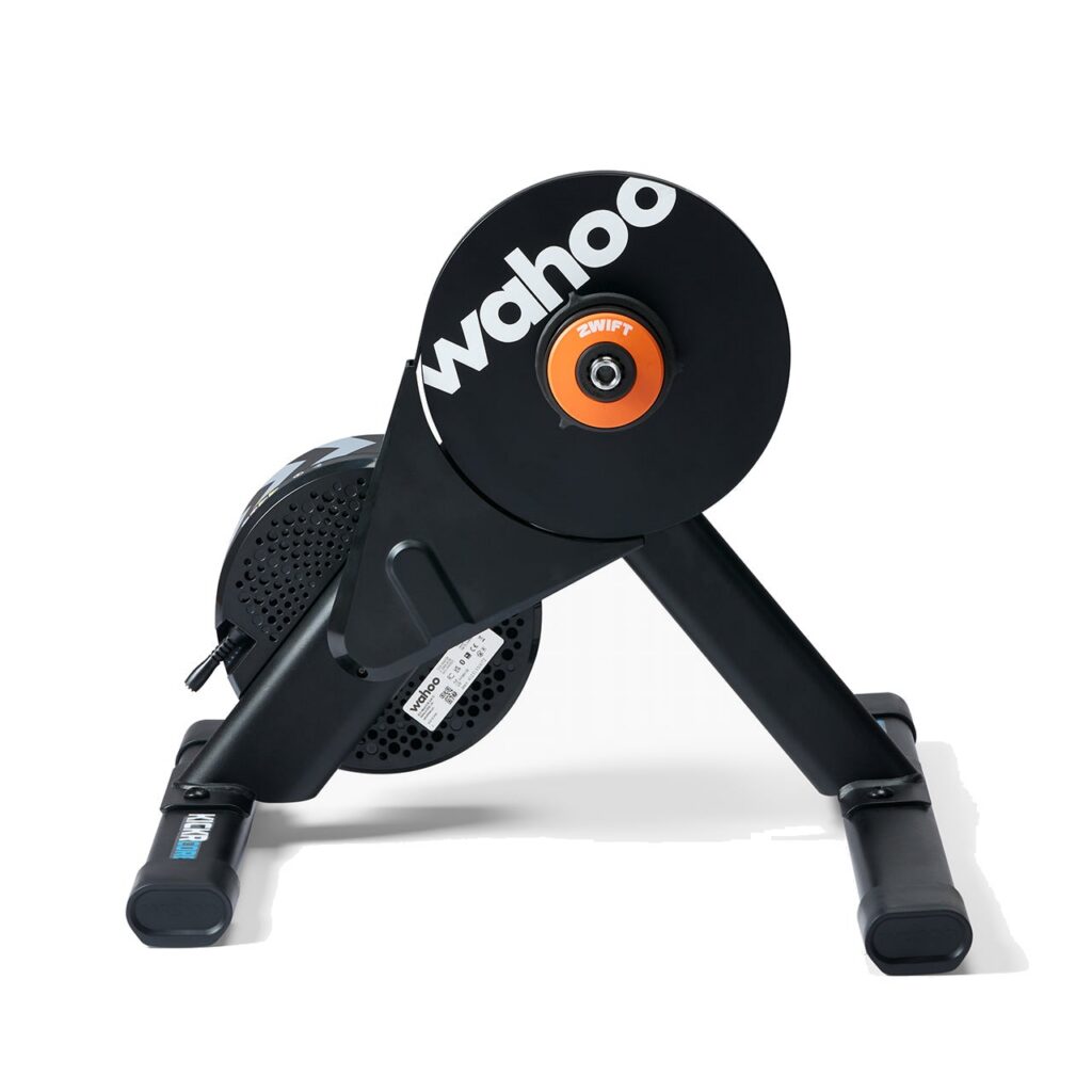 Rodillo de entrenamiento Wahoo Kickr Core V2 con Zwift Cog